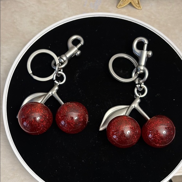 Sparkling Cherry Keychain - Picture 13 of 17